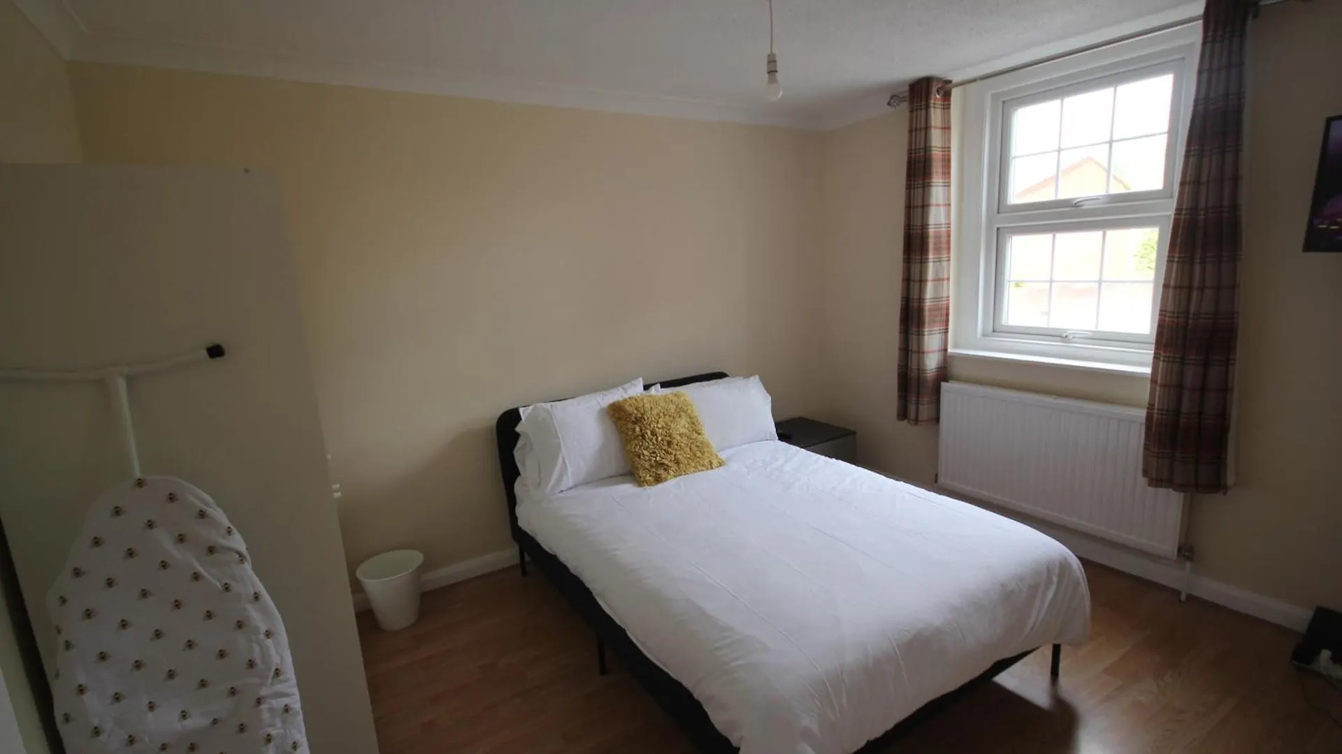 Appartamento Whitehall Place Uxbridge