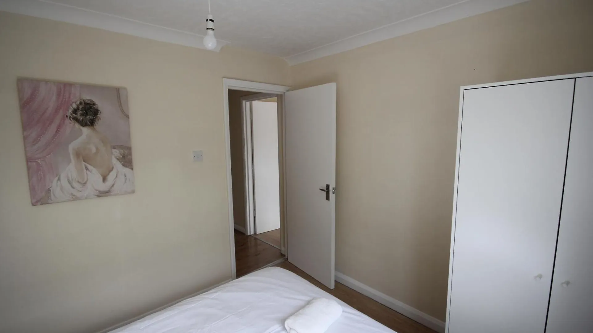 Appartamento Whitehall Place Uxbridge